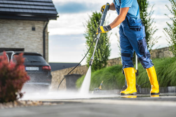 Best Best Pressure Washing Companies  in Utica, MI